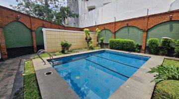 Gambar 4 Rumah Cantik Dengan Private Pool Dan Dekat Akses Tol di Juanda, Depok