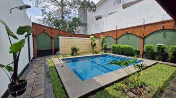 Gambar 3 Rumah Cantik Dengan Private Pool Dan Dekat Akses Tol di Juanda, Depok