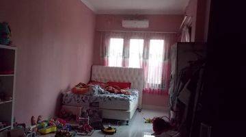 Gambar 3 Dijual Rumah Second Cantik Murah 2 Lantai 