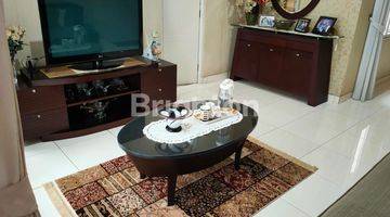 Gambar 3 Rumah 2 lt di Fully Furnished