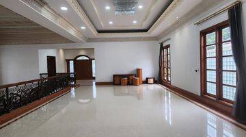 Gambar 3 Rumah Mewah 2 Lantai Semi Furnished Pondok Indah