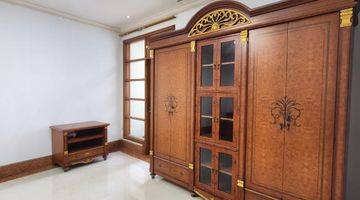 Gambar 4 Rumah Mewah 2 Lantai Semi Furnished Pondok Indah