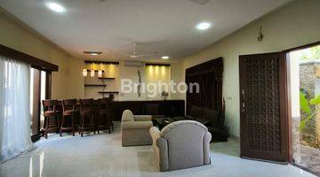 Gambar 2 Sewa Villa 2 Lt Fully Furnished Dengan Rooftop Di Mumbul