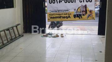 Gambar 2 Ruko Strategis di Jalan Meruya Ilir Kebon Jeruk Jakarta Barat