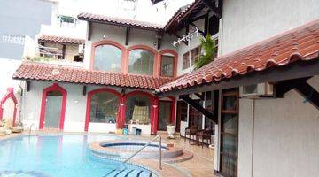 Gambar 5 Rumah Mewah Full Furnished Dua Lantai Gudang Kolam Renang 