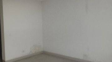 Gambar 2 Dijual Murah Apartemen Kemang Village Tipe Studio Siap Huni