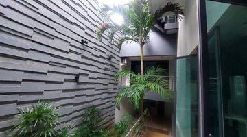 Gambar 2 Rumah Mewah Modern 3 Lt Di Jl. Tumpang