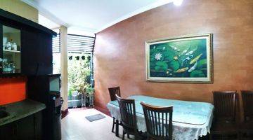 Gambar 3 Rumah Semi Furnished Banyak Kamar Raffles Hills Cibubur Siap Huni
