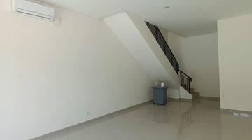 Gambar 4 Dijual Ruko Hampton 3 Lantai Badan 5M Nego