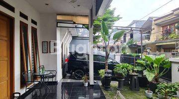 Gambar 1 RUMAH DI KEBAYORAN LAMA