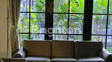 Gambar 2 RUMAH SEMI VILLA DENGAN KOLAM RENANG DAN FULL FURNISHED