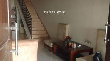 Gambar 1 Rumah 2 Lantai Dalam Townhouse Rempoa NS0068