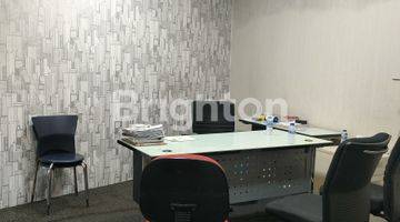 Gambar 1 GEDUNG SHOWROOM 2 LANTAI LOKASI STRATEGIS SEMI FURNISH MERUYA