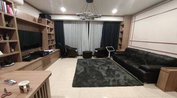 Gambar 1 Apartemen Dekat Mall