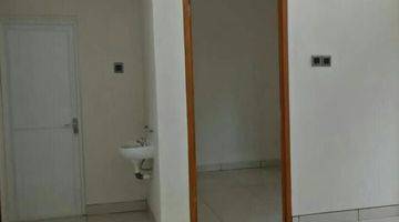 Gambar 3 Rumah Di Cluster Adora Sektor 9 Bintaro Shm 2 Lantai Bagus