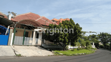 Gambar 1 Rumah Sutorejo Prima Utara Hook, Surabaya