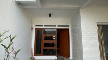 Gambar 1 Rumah 2 Lantai Bagus Shm Selatan Cluster Simpay Asih Kpr