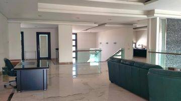 Gambar 1 Rumah Mewah Furnished di Sambi Kerep Surabaya