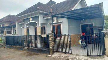 Gambar 1 Rumah Hook One Gate Strategis Dekat Wirobrajan 