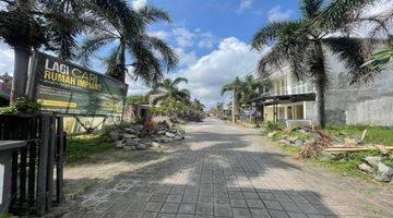 Gambar 4 Rumah 2 Lantai Dekat Canggu Rumah di Jl. Pantai Kedungu, Nyitdah Kediri, Tabanan - Bali, Nyitdah SHM - Sertifikat Hak Milik