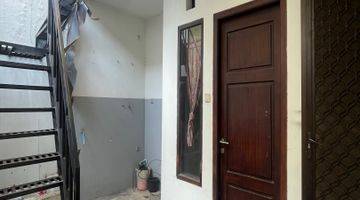 Gambar 2 Dijual Rumah Lokasi Strategis Poros Utama Jalan Raya Borobudur Rumah Bagus HGB - Hak Guna Bangun di Jalan Borobudur, Lowokwaru Unfurnished