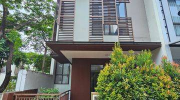 Gambar 1 Rumah Modern Minimalis 3 Lantai SHM di Bsd Greenwich, Tangerang