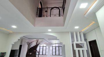 Gambar 2 Dijual Cepat Rumah Mewah Taman Beverly Golf Karawaci