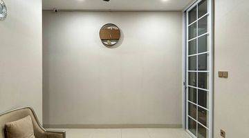 Gambar 3 Rumah Exclusive Townhouse 3 Lantai Bagus Furnished SHM di Andara, Depok