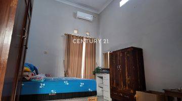 Gambar 3 Rumah Dengan LT 134 M2 Semi Furnish Siap Huni Di Sedayu