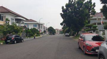 Gambar 2 Dijual Rumah Siap Huni 2 Lt Modernland 