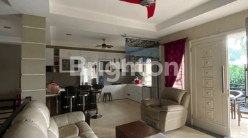 Gambar 2 Dijual Rumah Hook Mewah Luas Semi-Furnished di Duren Sawit