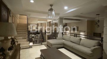 Gambar 1 Dijual Rumah Hook Mewah Luas Semi-Furnished di Duren Sawit