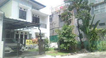 Gambar 1 Rumah 2 Lantai Bagus Semi Furnished SHM di Buah Batu, Bandung