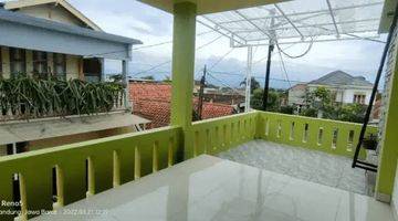 Gambar 1 Rumah 2 Lantai Semi Furnished SHM di Ujungberung, Bandung