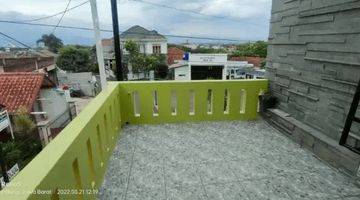 Gambar 2 Rumah 2 Lantai Semi Furnished SHM di Ujungberung, Bandung