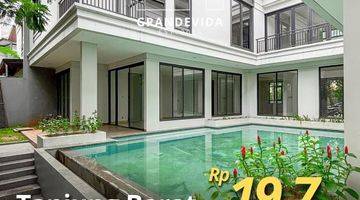 Gambar 1 Rumah Cantik Terawat With Private Pool Siap Huni Shm