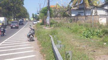 Gambar 4 Dijual Tanah di pinggir Jln raya Bay Pas IB  Mantra ketewel Bali Tanah 1,23 SHM hectare