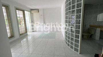 Gambar 1 Town house Pantai Mutiara