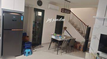 Gambar 4 Jual Rumah Full Furnish Cluster Baroni Gading Serpong