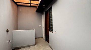 Gambar 2 Disewakan Rumah Baru 2 Lt Free Smart Door Lock Carport 2 Mobil