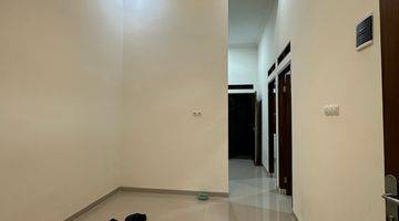 Gambar 4 Rumah Minimalis Modern Legalitas SHM Ready Didepok