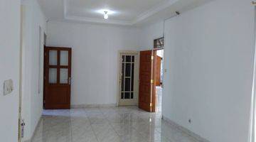 Gambar 4 Dijual Cepat Rumah Siap Huni Posisi Hoek, Semi Furnished di Yasmin Raya, Kota Bogor, Bogor