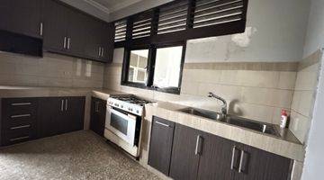 Gambar 4 Dijual Rumah 2 Lantai Di Mampang Prapatan Pinggir Jalan Raya Rumah Semi Furnished SHM - Sertifikat Hak Milik Butuh Renovasi di Mampang Prapatan Raya , Jakarta Selatan , Mampang Prapatan