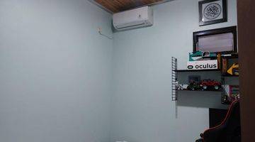 Gambar 5 Rumah 2 Lantai Sudah Renovasi Semi Furnished SHM