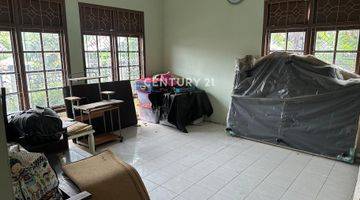 Gambar 3 Rumah Hoek 2 Lantai One Gate System Di Pamulang