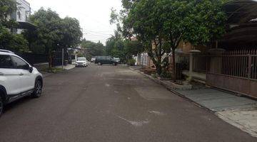 garasi/carport jual rumah layak huni di
