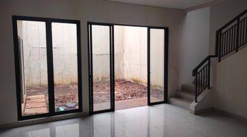 Gambar 5 Rumah 2 Lantai Bagus Unfurnished di The Eminent Cluster Illustria, Tangerang