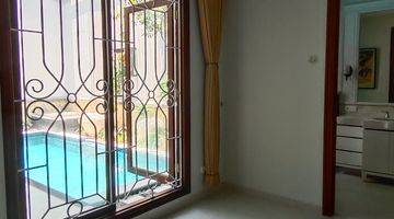 Gambar 5 Furnished Simple House With Swimming Pool 