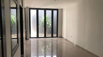 ruang keluarga rumah bagus dkt hotel ibis