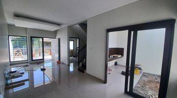 ruang tamu rumah baru 2unit komp. riung